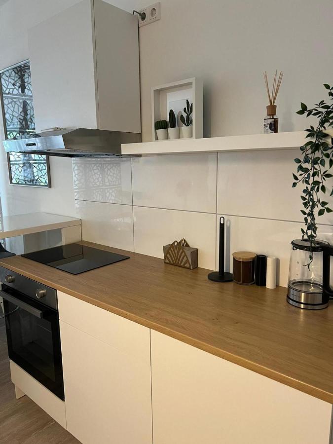Luxurioeses Apartment Fuer 4 Personen, Neubau, Parkplatz Free Bochum Zewnętrze zdjęcie